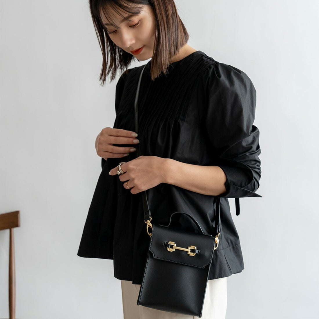 リネーム Rename ゴールドカラーバックル スクエア ミニショルダー