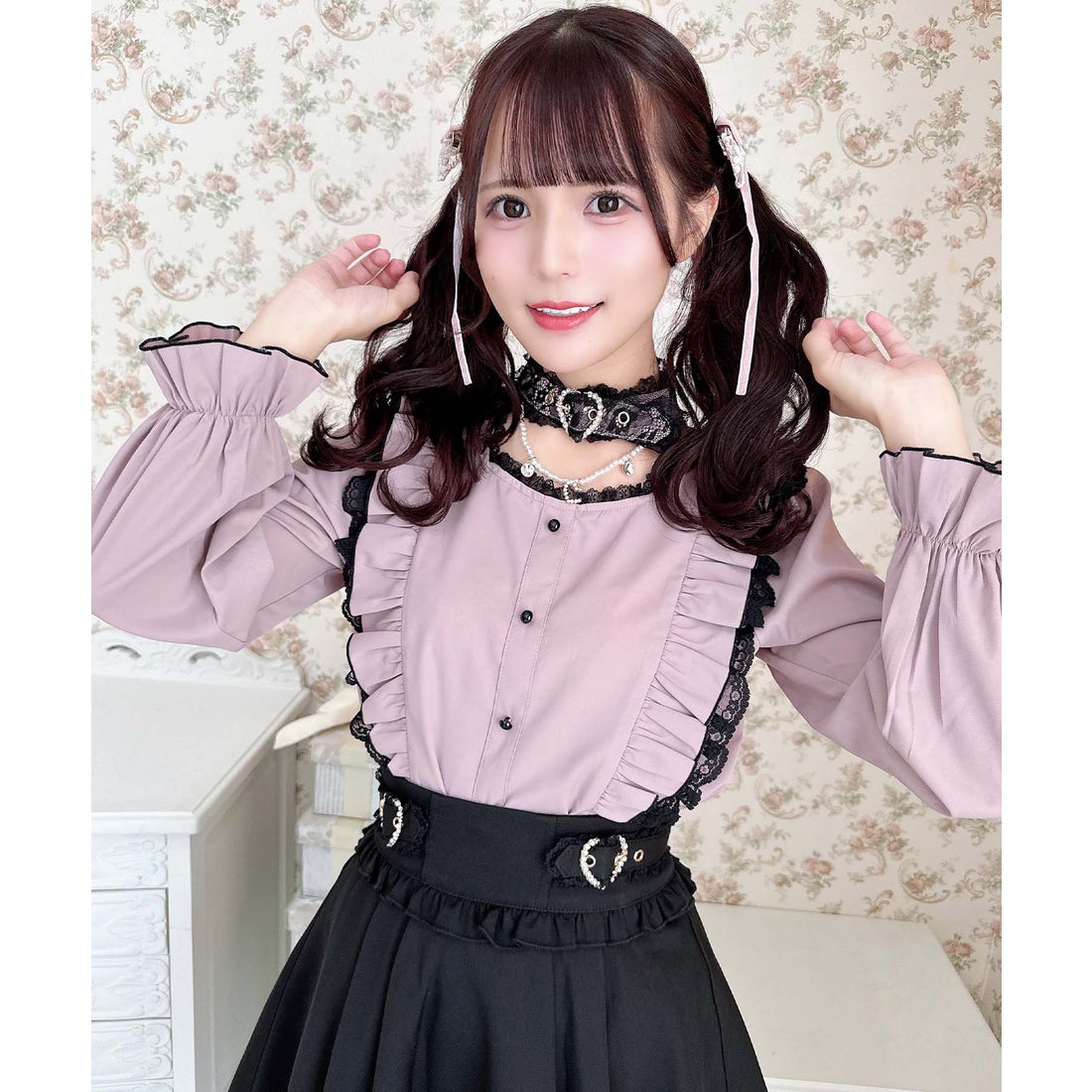 ロジータ ROJITA ハートバックルチェーン付き長袖ブラウス （ピンク