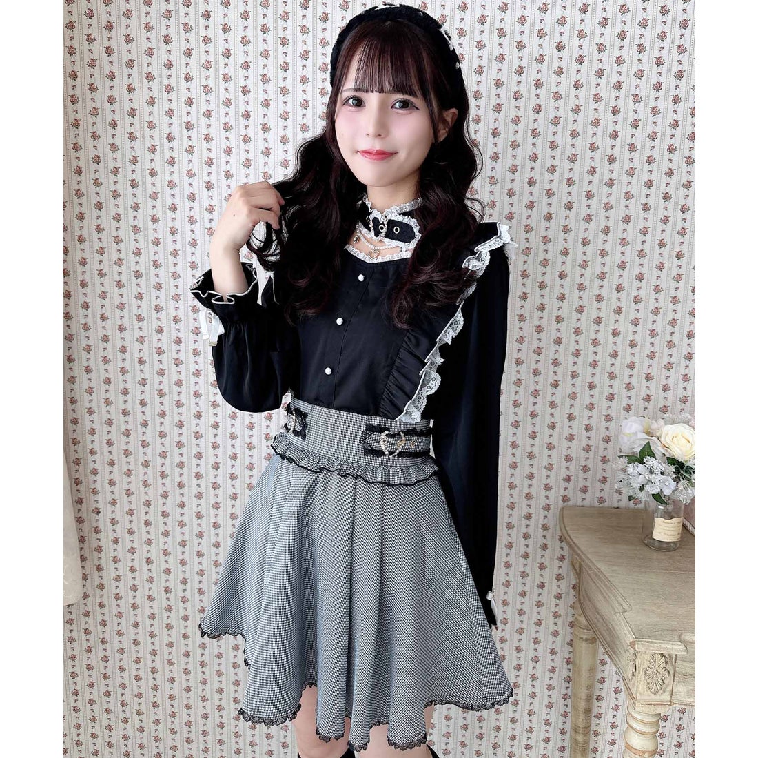 ロジータ ROJITA ハートバックルチェーン付き長袖ブラウス （ブラック