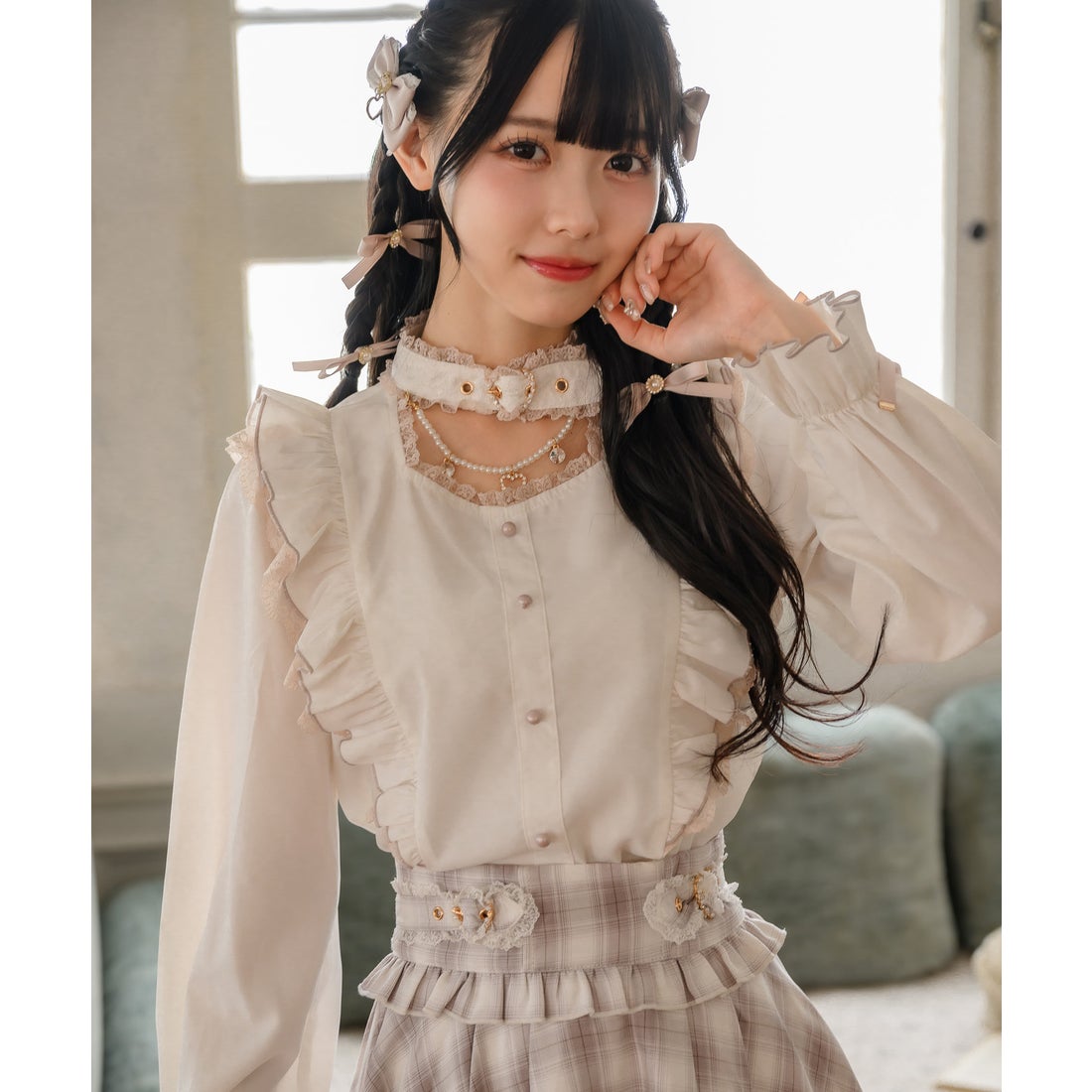 ロジータ ROJITA ハートバックルチェーン付き長袖ブラウス （ホワイト