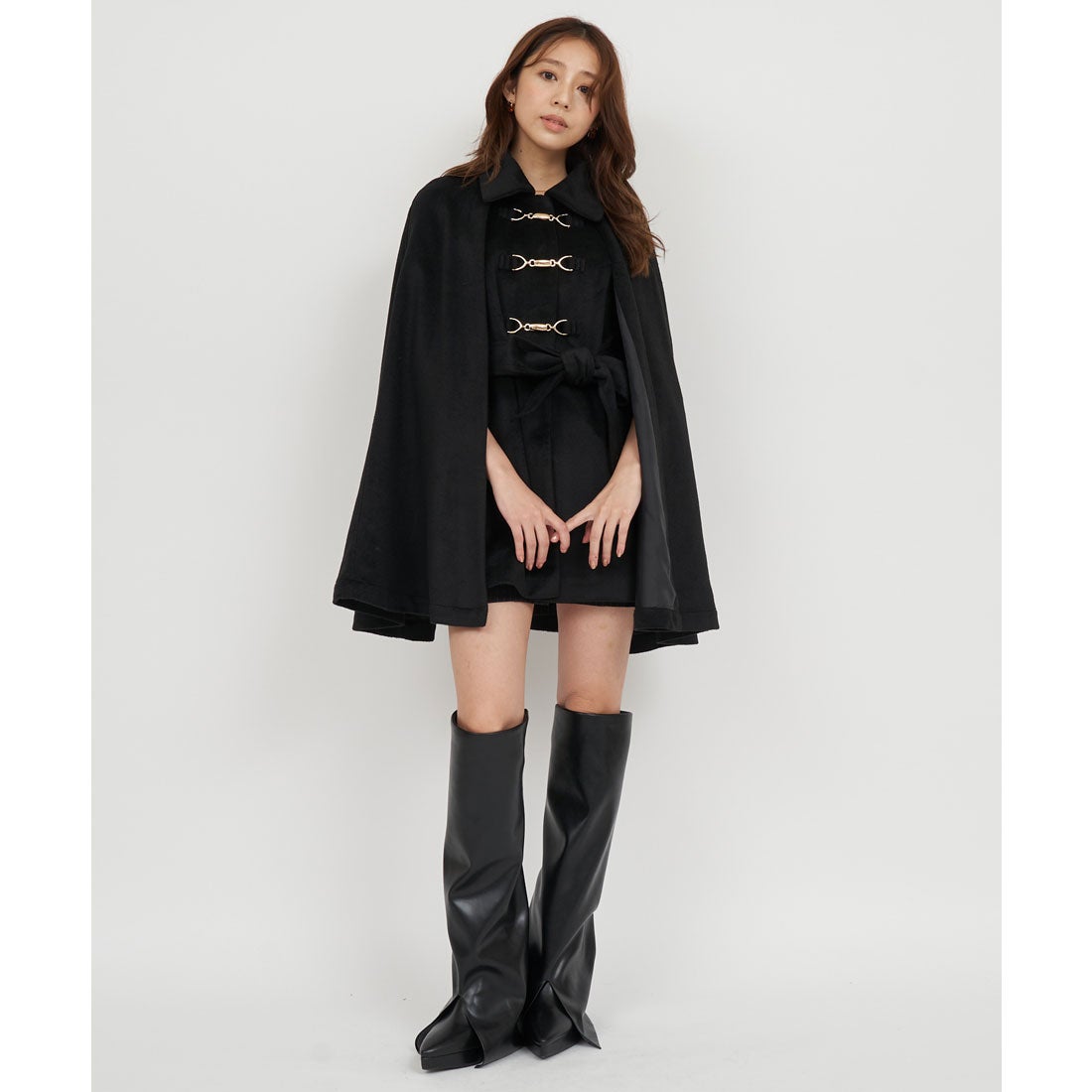 Bibiy. ブラック ケープコート CAPE BLACK リボン付き Bibiy. ブラック