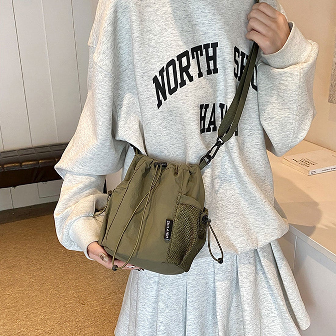 リアルスタイル REAL STYLE ショルダーバッグ メンズ レディース 軽い