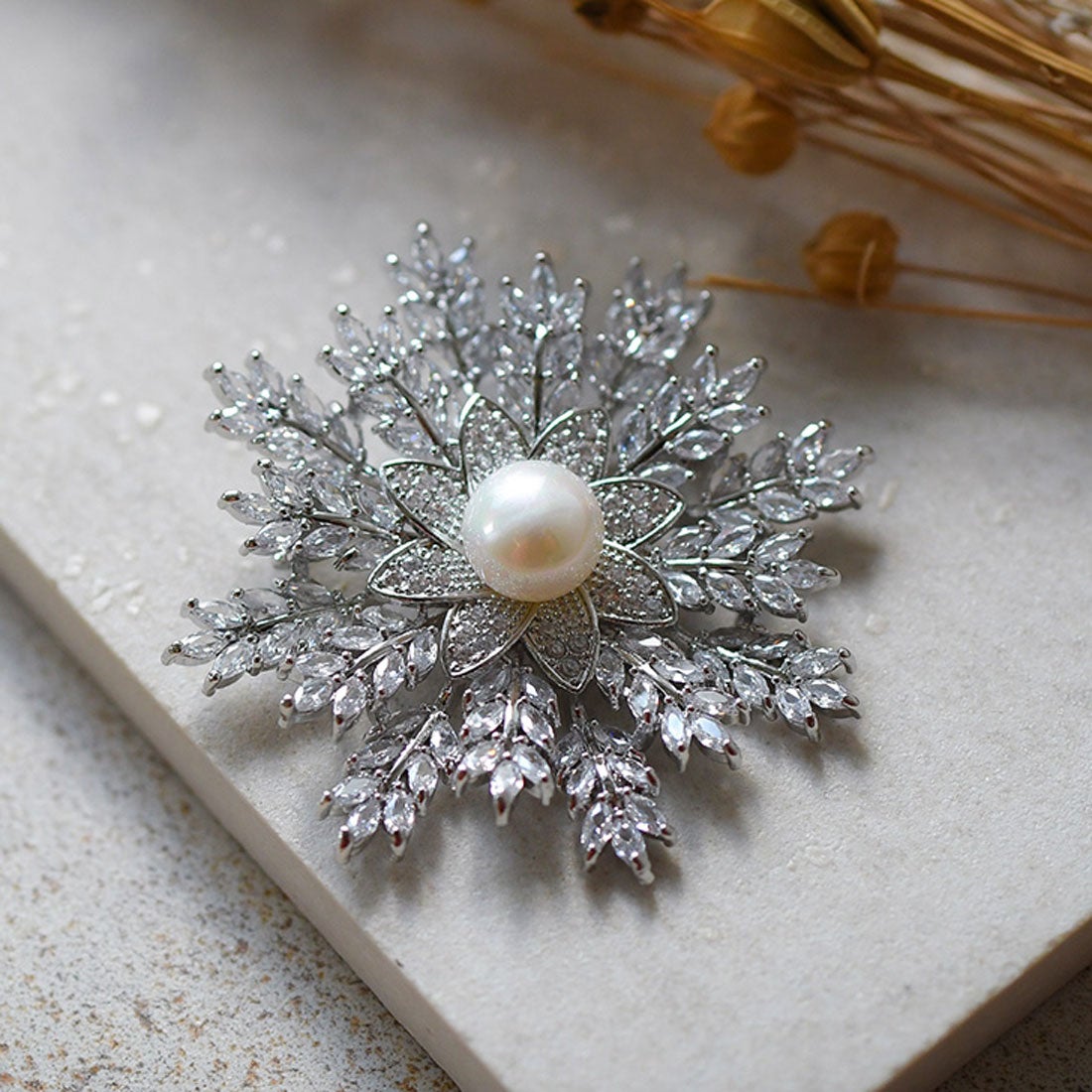 リアルスタイル REAL STYLE ブローチ ピン パール 卒業式 おしゃれ 雪