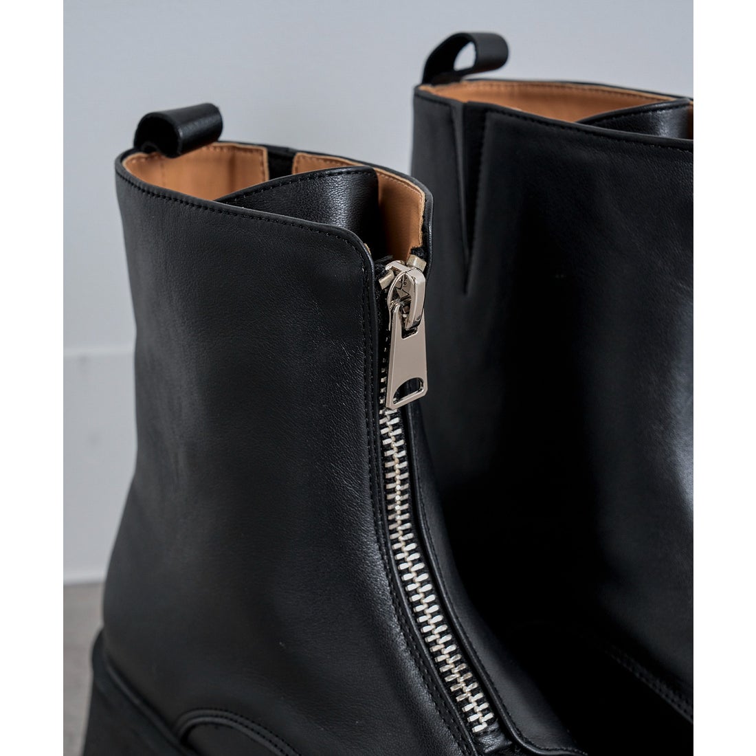 レメ REMME センタージップショートブーツ （ブラック