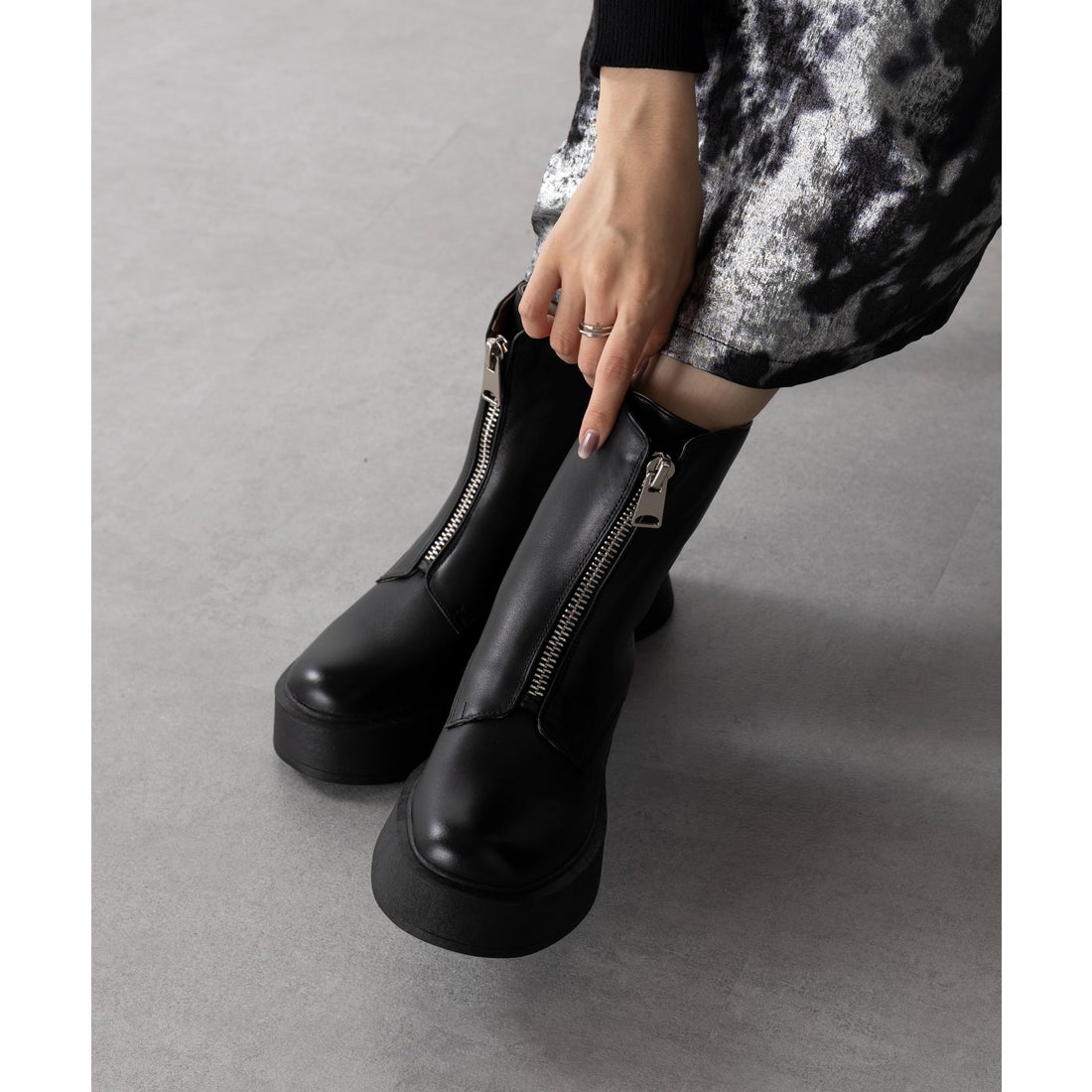 レメ REMME センタージップショートブーツ （ブラック