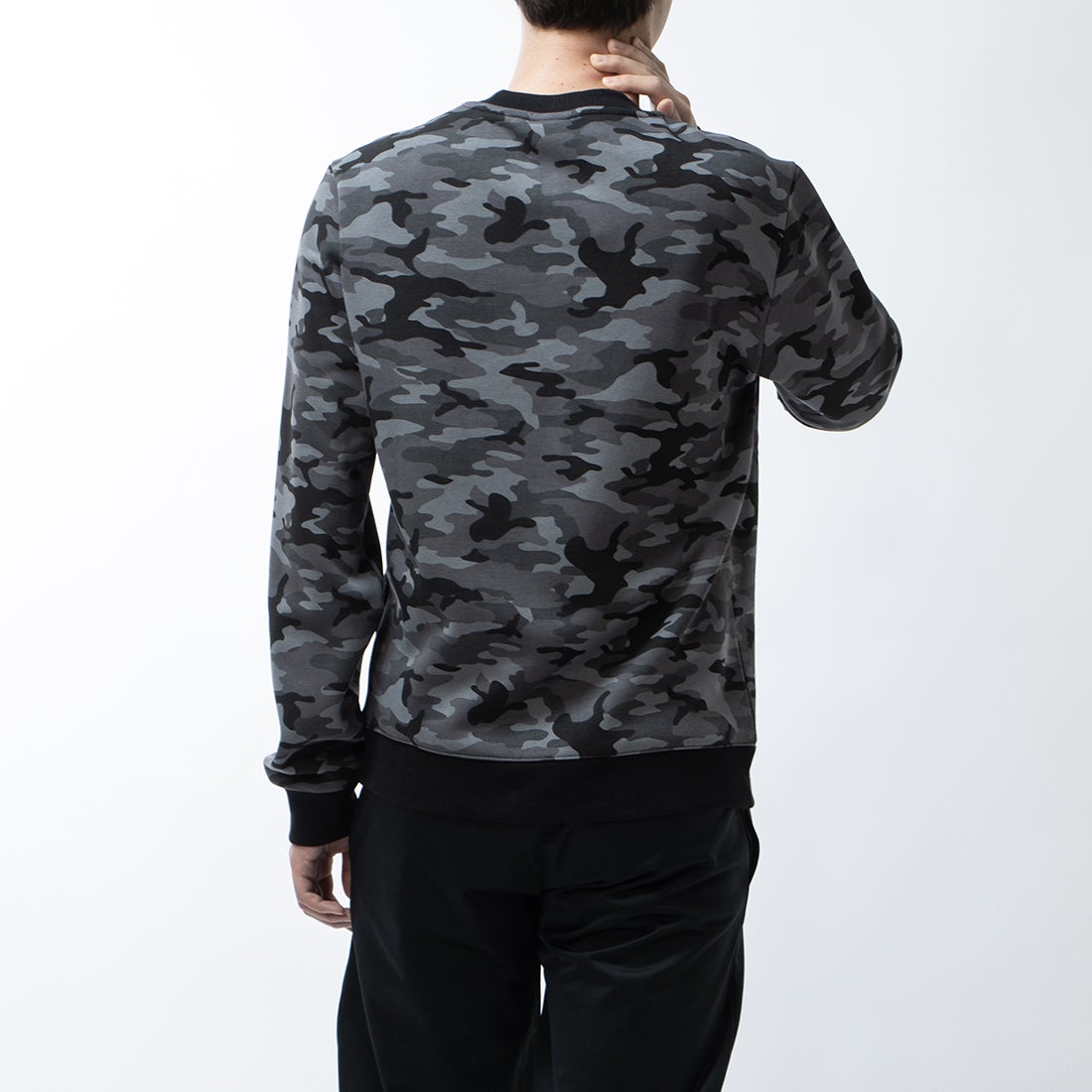 カモフラ クルーネック トップス / ID Camo Crew（ブラック） -Reebok