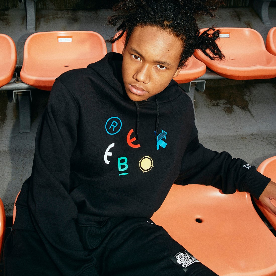 CLASSIC x BLACK EYE PATCH】ブラック アイ パッチ フーディー / CL X