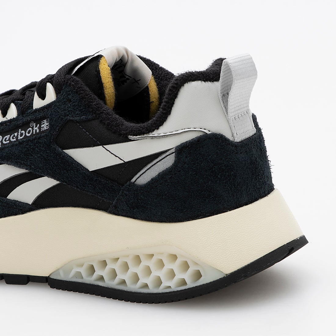 クラシックレザー ヘキサライト プラス / CLASSIC LEATHER HEXALITE +