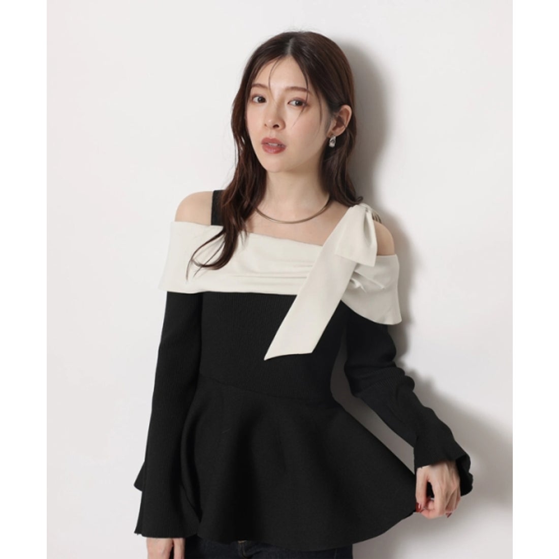 リランドチュール Rirandture オフショルリボンドッキングニット