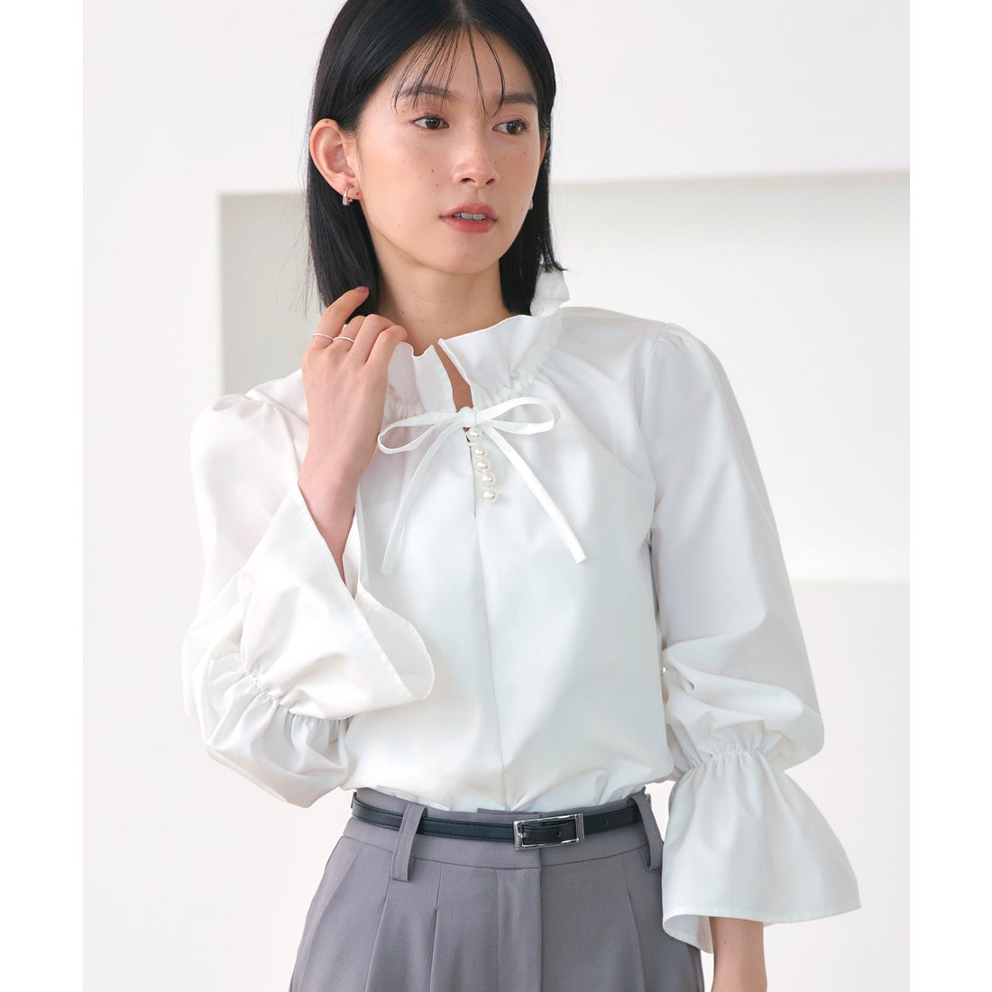 ルイルエブティック RUIRUE BOUTIQUE 洗える ｜ パールボタン フリル