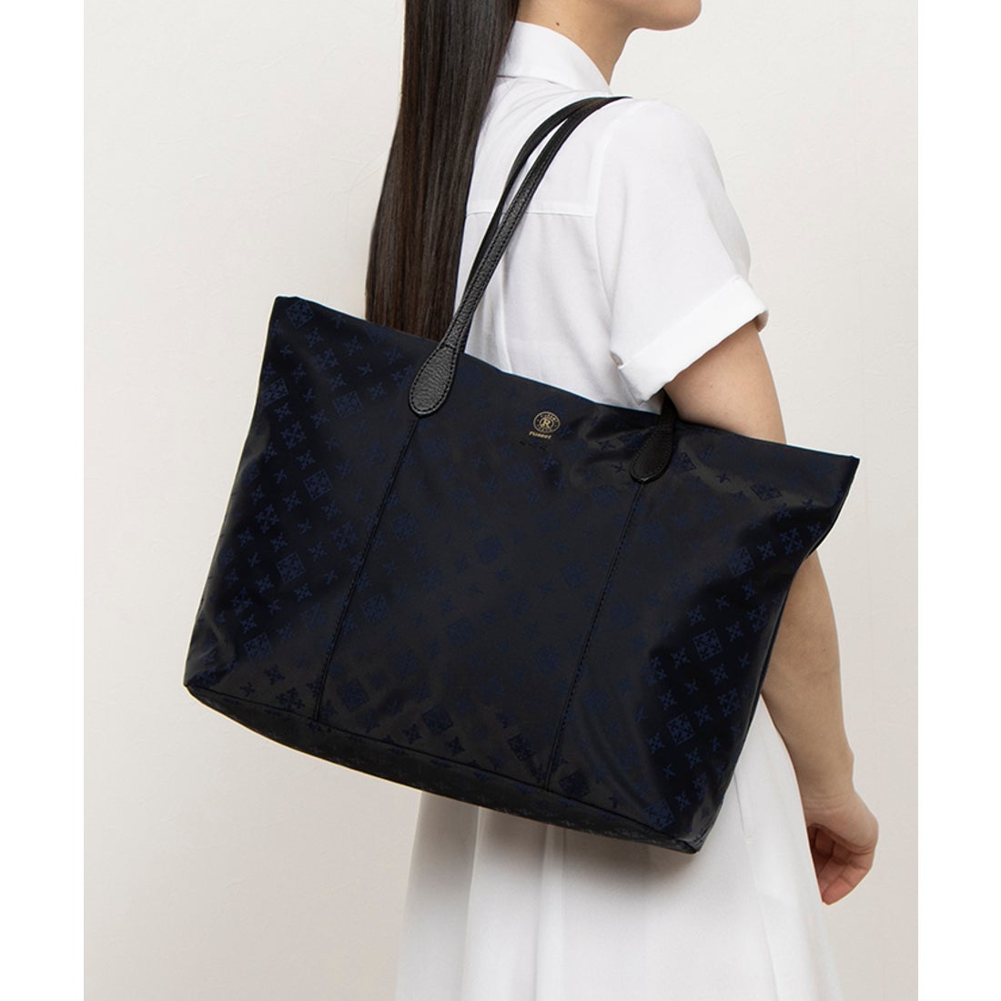 ラシット russet シンプルデザイントート(CEー328ーOUT） （Black/Navy