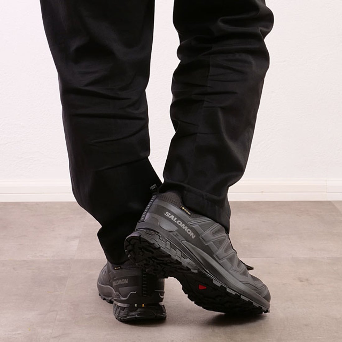 サロモン SALOMON XA PRO 3D V9 Black/Phantom/Pewter [L47271800