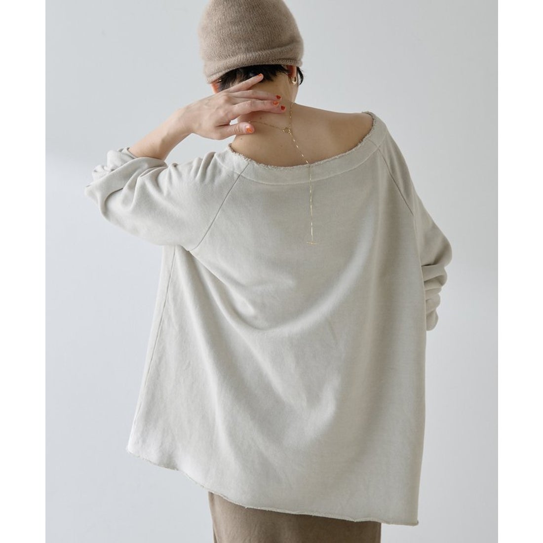 ウィムガゼット Whim Gazette オフショル裏毛プルオーバー （charcoal