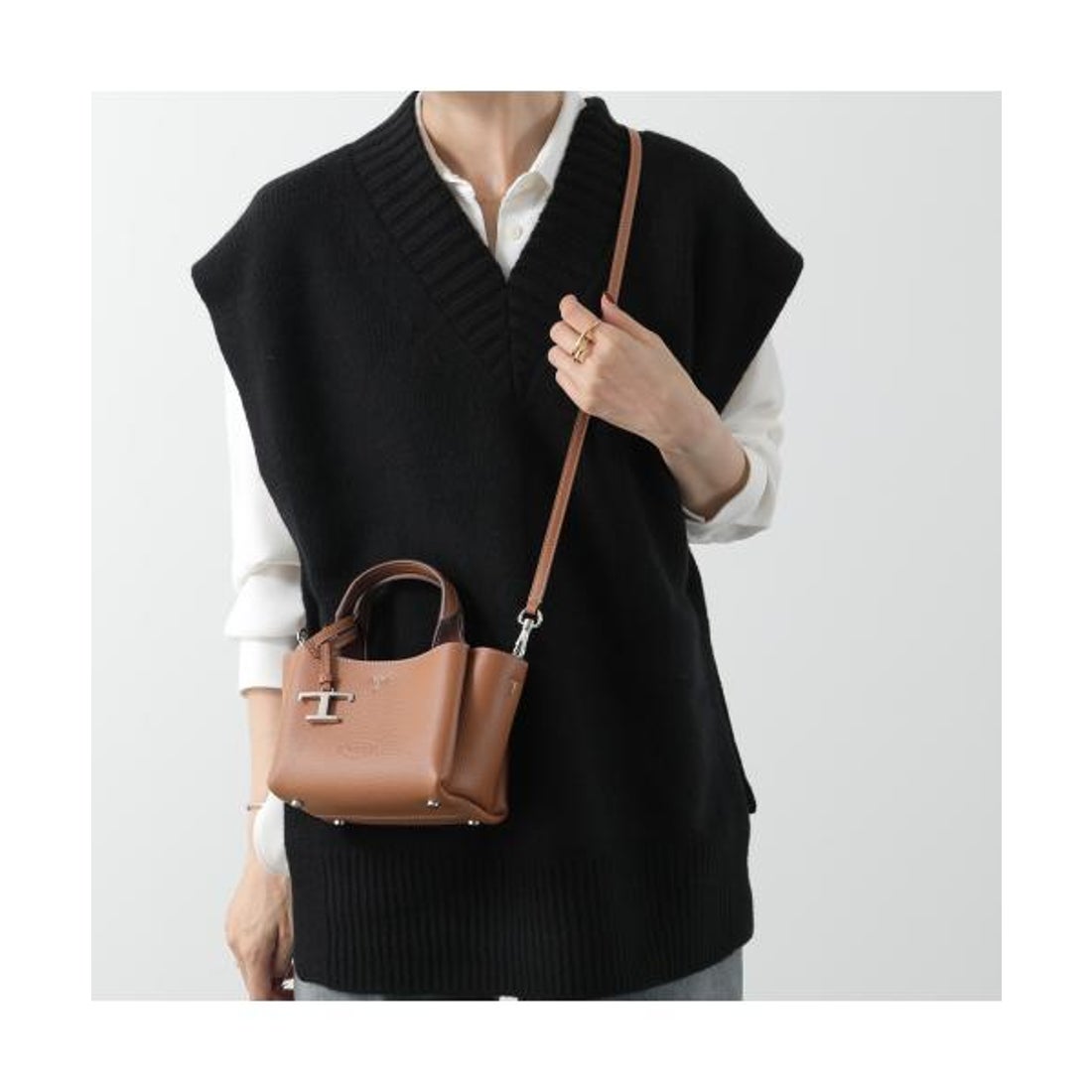 トッズ TOD'S TODS ショルダーバッグ XBWAPAFL000 QRI （9P13/ブラウン