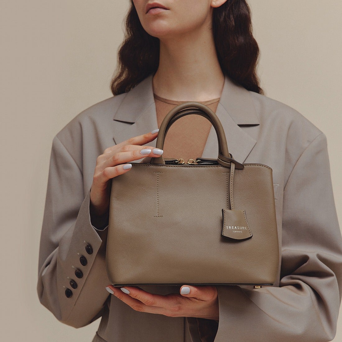 トプカピ TOPKAPI フロントステッチ レザーミニショルダーバッグ