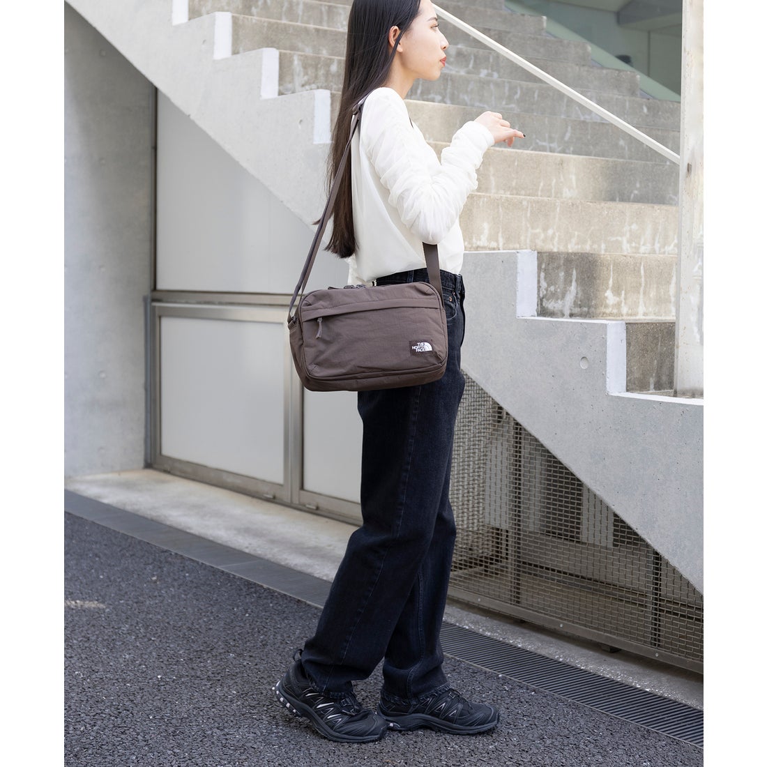 ザ・ノース・フェイス THE NORTH FACE 長財布OK◎ Travel Cross Bag M