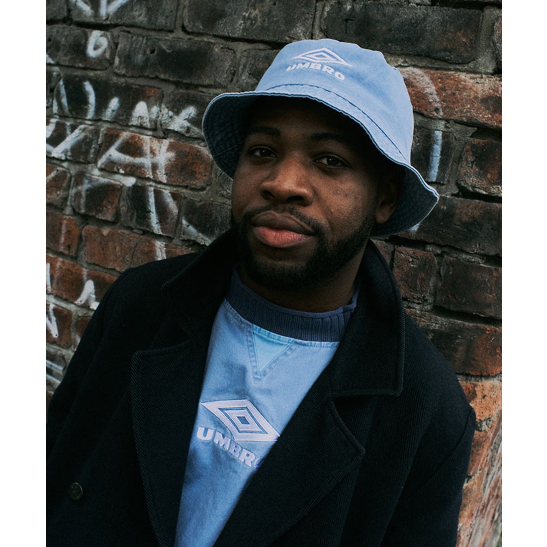 アンブロ umbro 【2025.09.26 RESTOCK】ICONIC DRILL TOP -デサント