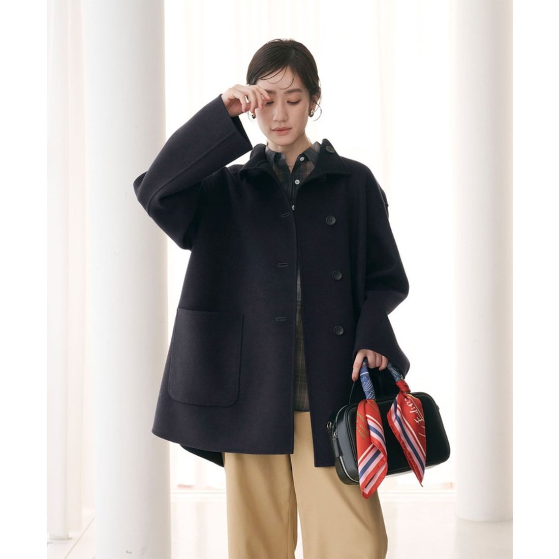 UNITED ARROWS バイカラー リバー Aライン コート （NAVY