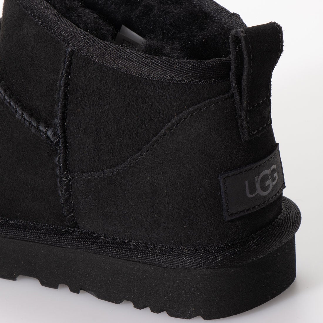 アグ UGG クラシック ウルトラ ミニ ブーツ （ブラック） -靴