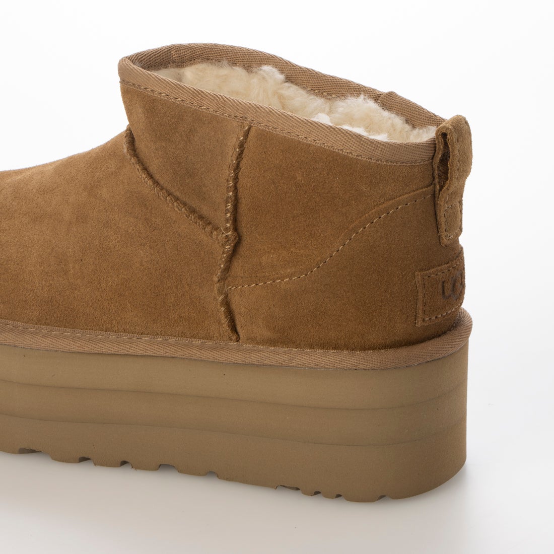 アグ UGG CLASSIC ULTRA MINI PLATFORM 厚底ムートンブーツ （チェス