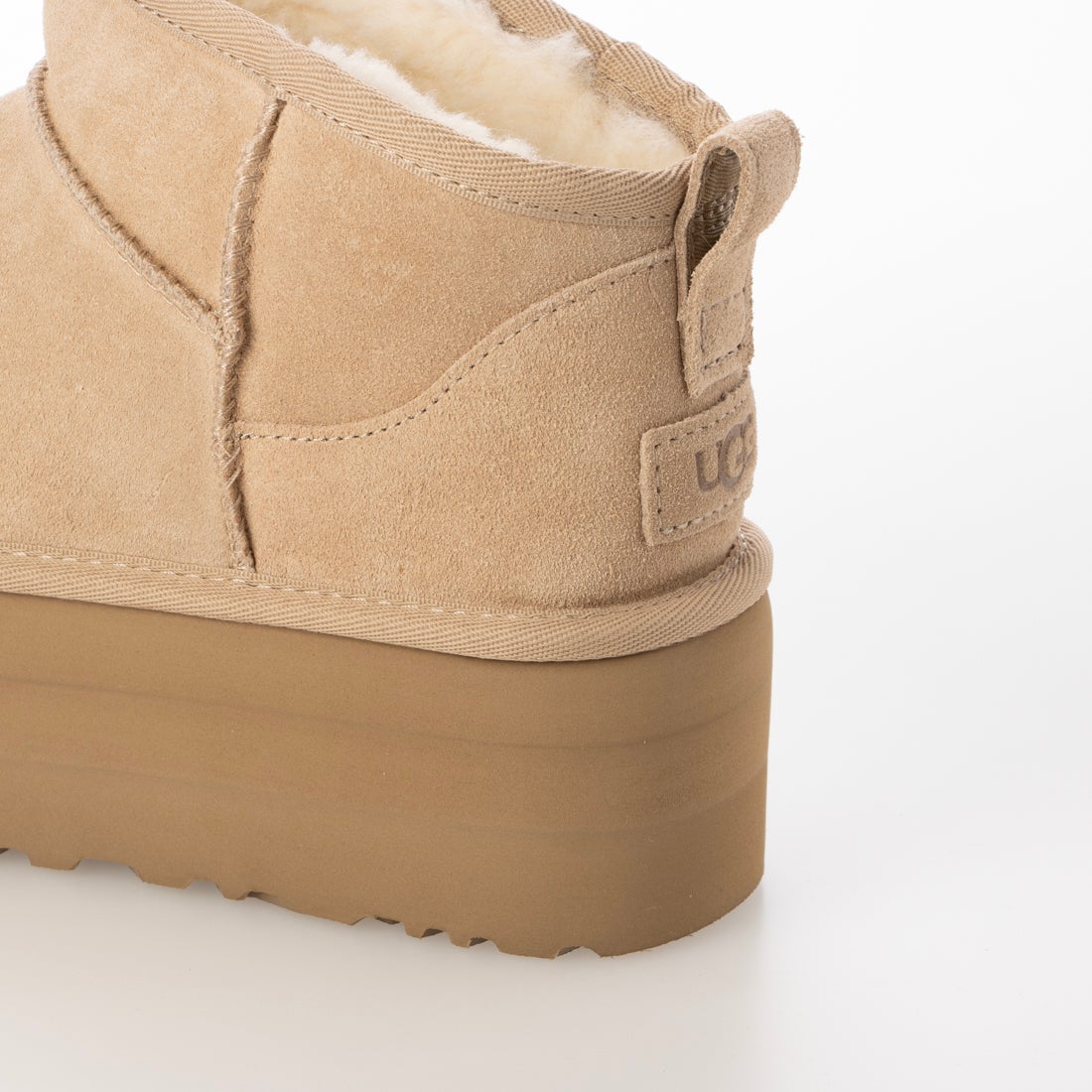 アグ UGG CLASSIC ULTRA MINI PLATFORM ブーツ （サンド） -waja bazar