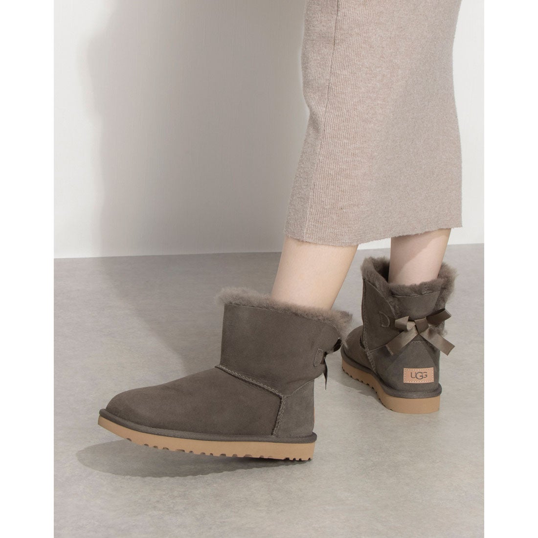 アグ UGG ミニ ベイリーボウ II ムートンブーツ （バーントシダー
