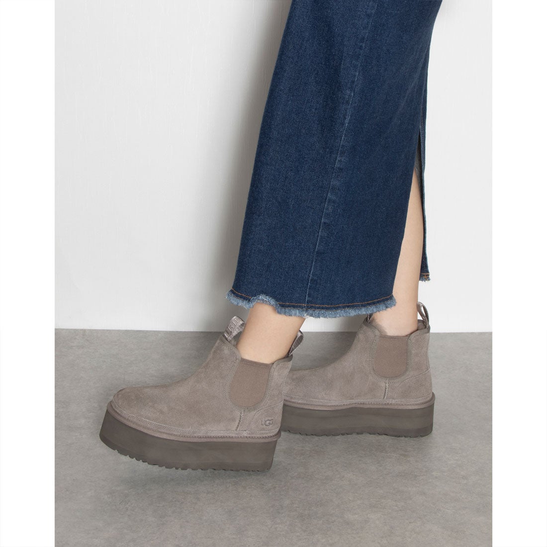 アグ UGG WMS NEUMEL PLATFORM CHELSEA （SMOKE PLUME） -靴