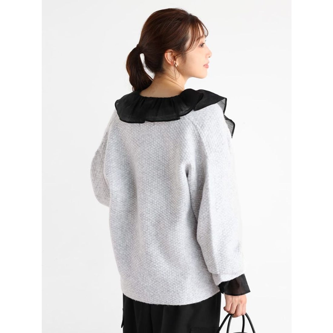 ヴァン Vin ゴールドボタンクラシカルカーディガン （ライトグレー