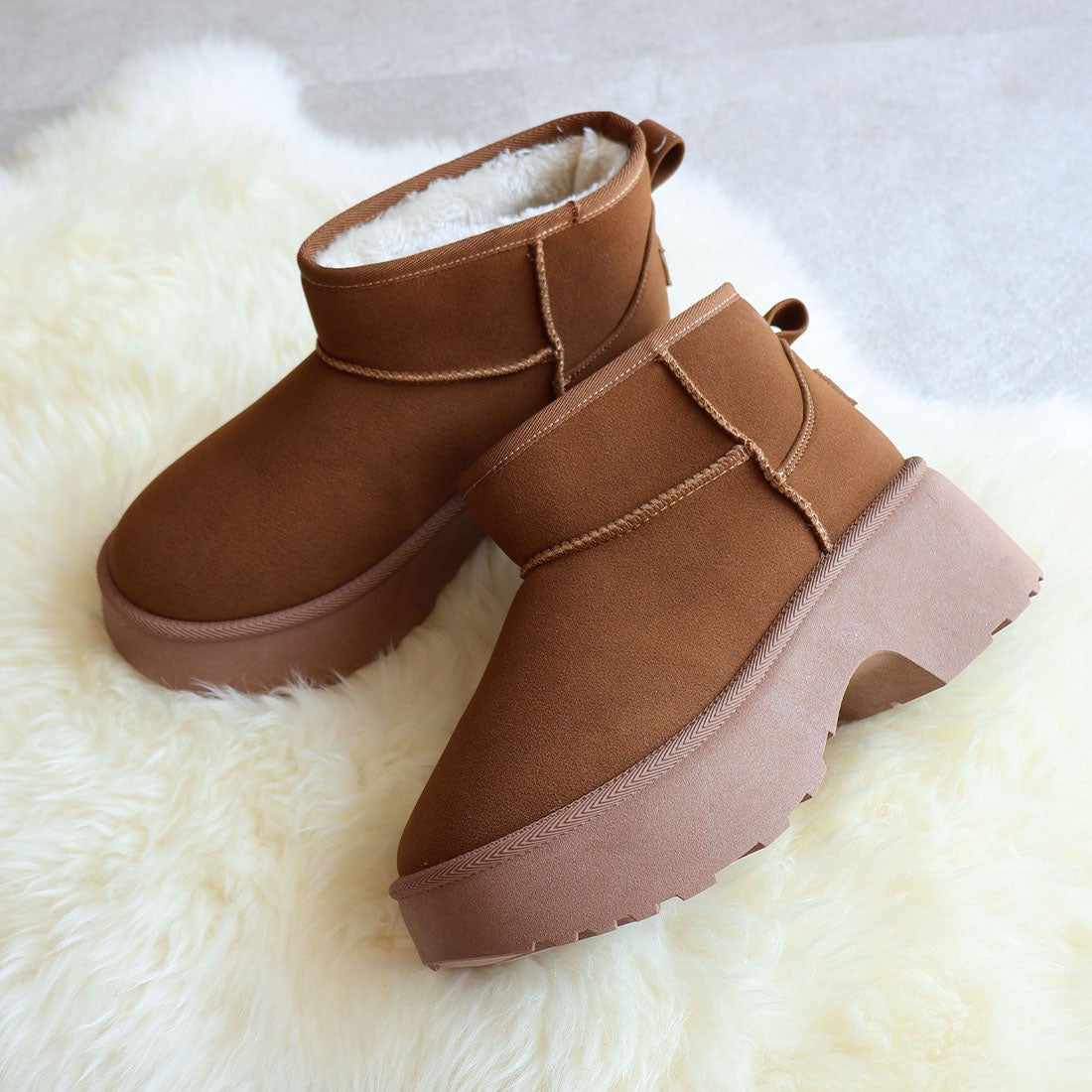 ヴィヴィアン VIVIAN もふぽか厚底7cmチャンキーヒールムートンブーツ