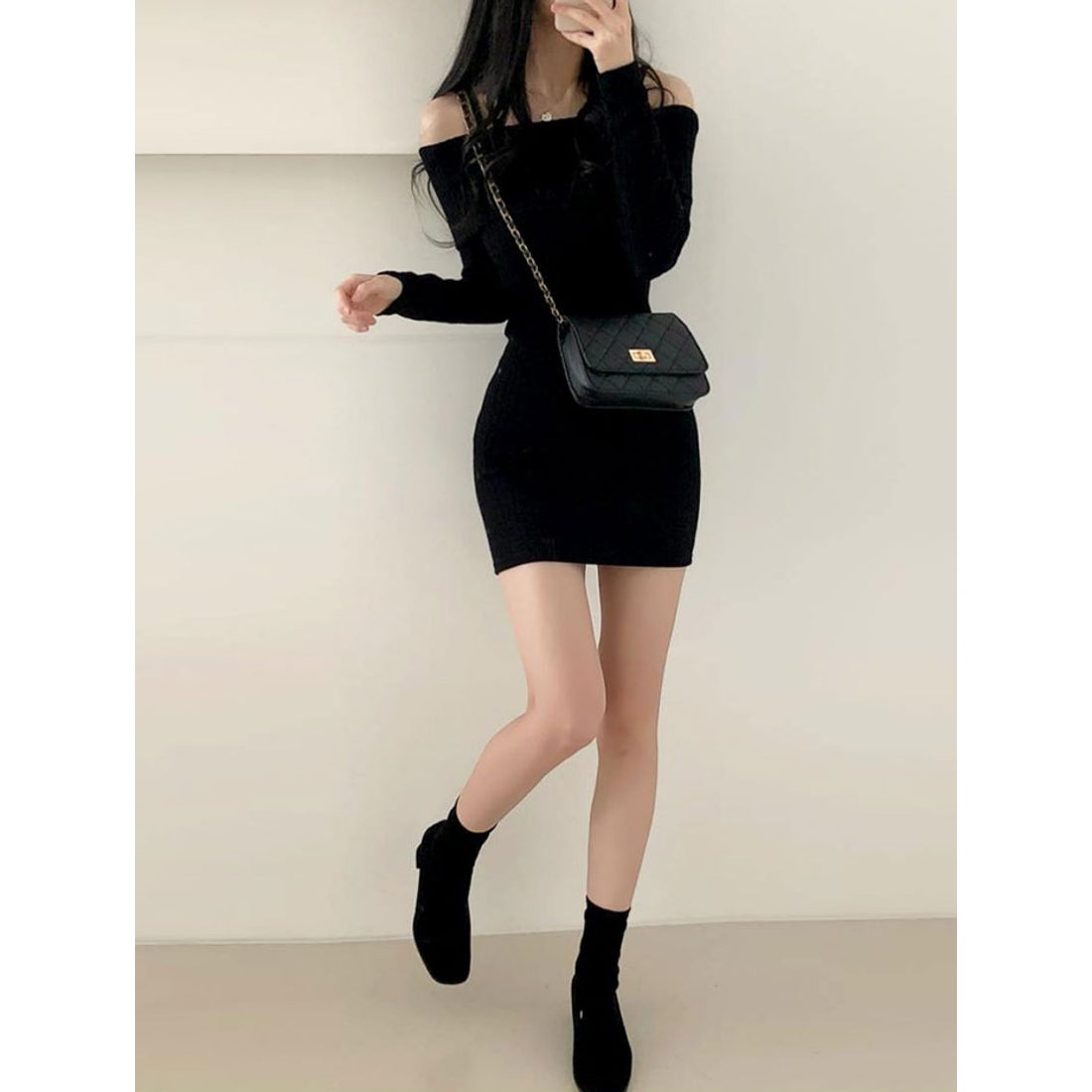 ビビッドレディ VIVIDLADY オフショルダーニットミニワンピース