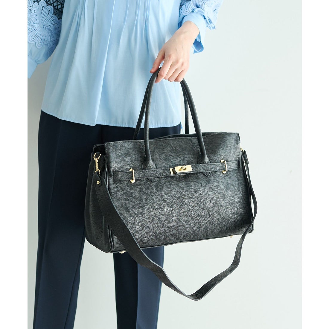 イェッカ ヴェッカ YECCA VECCA AULENTTI.レザーベルトバッグ