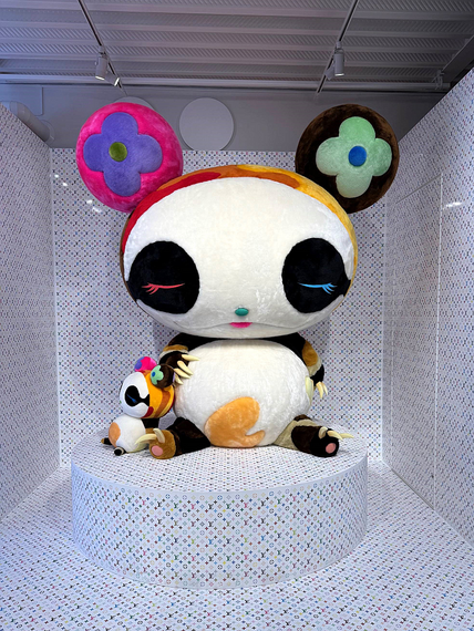 ルイ・ヴィトン×村上隆 カラフルなモノグラムが復活 | 繊研新聞