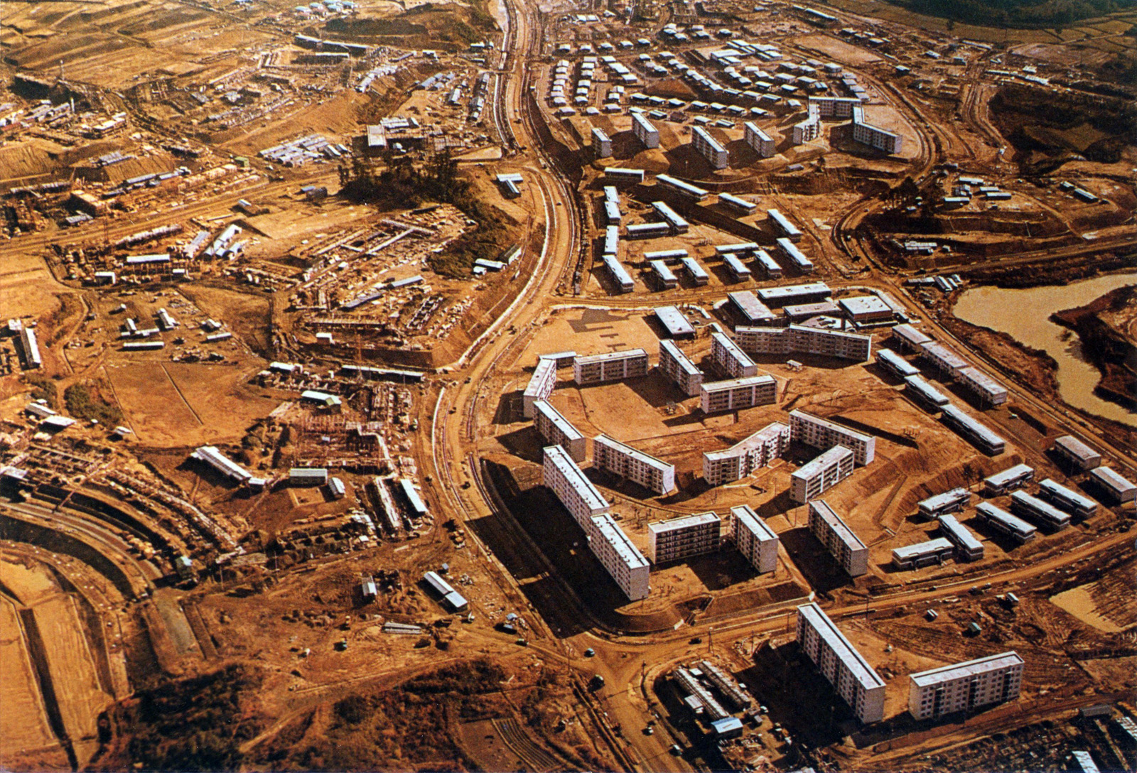 千里ニュータウンとは – 千里ニュータウン情報館