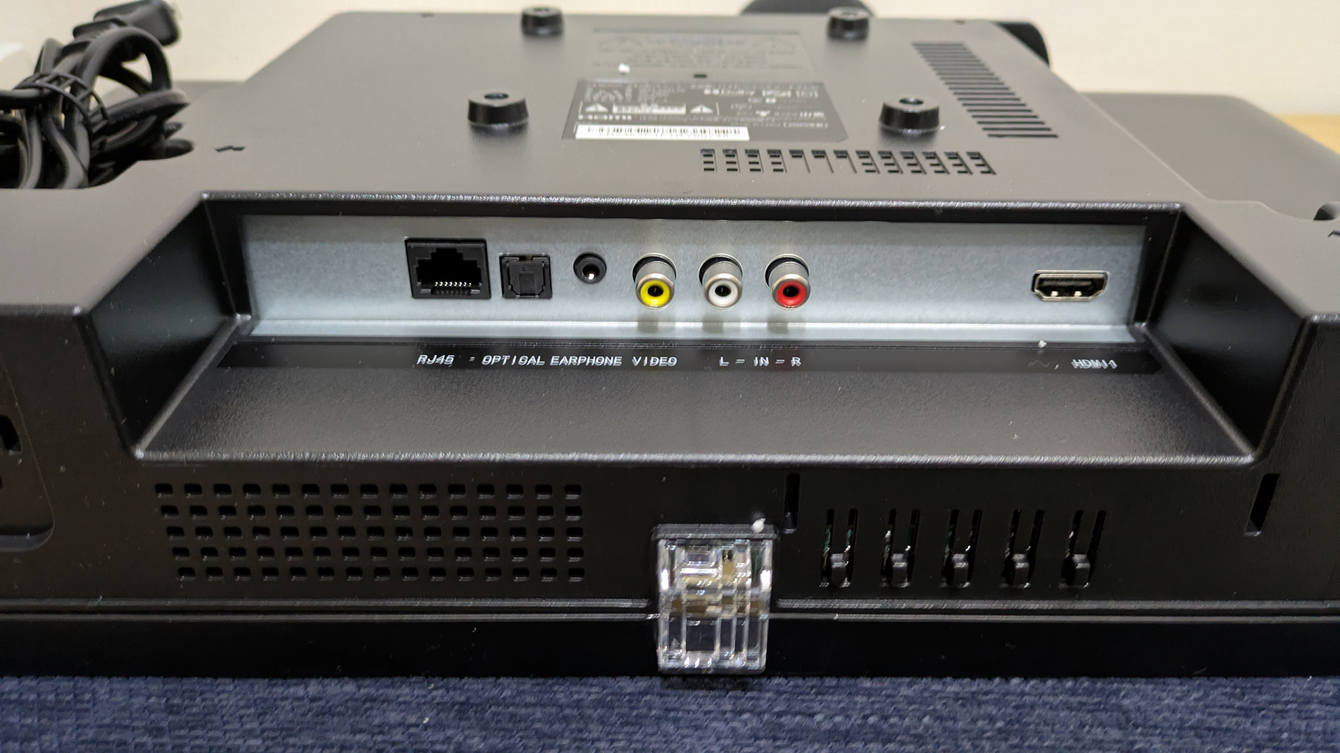 山善 テレビ チューナーレス 液晶 24インチ QRH-24TL2K 商品情報_24V型