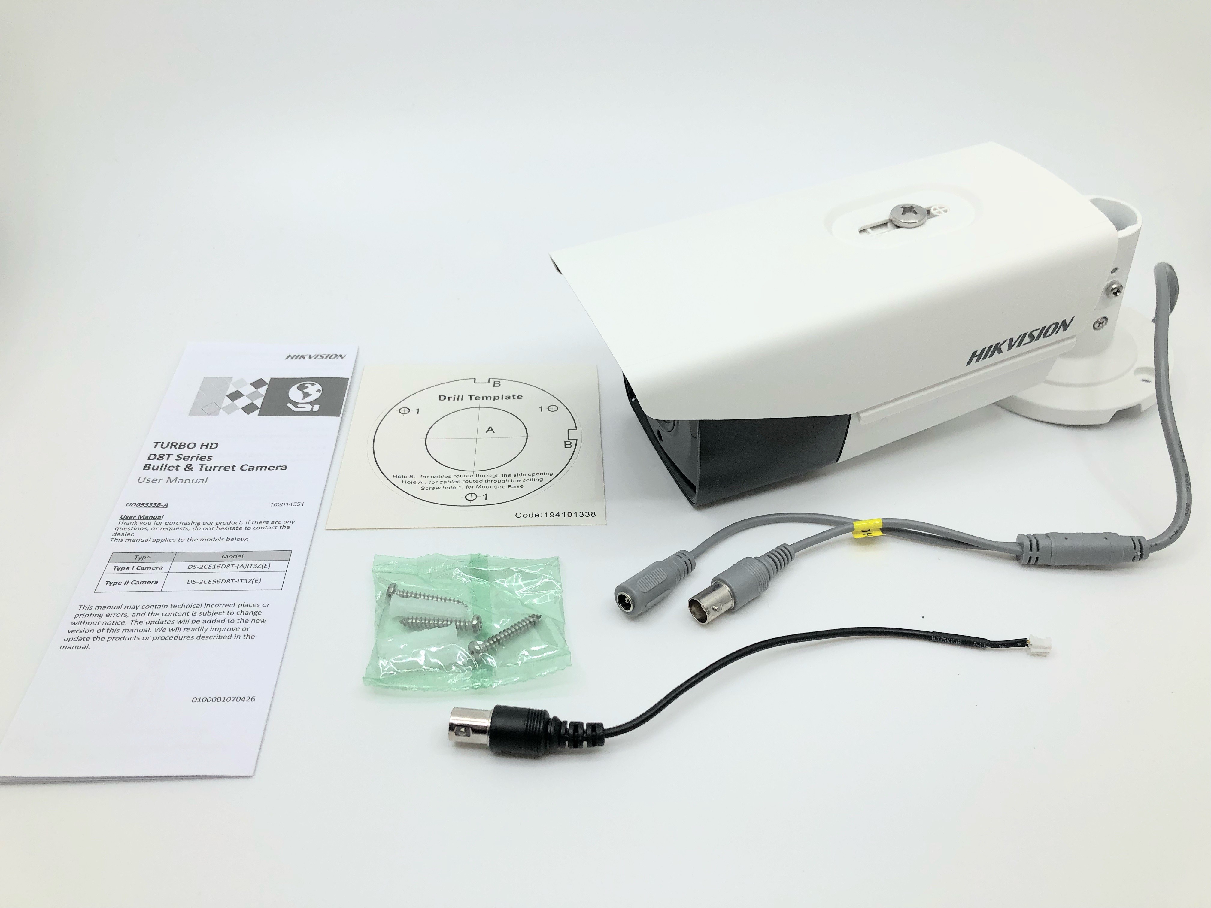 販売終了）DS-2CE16D8T-IT3ZE 2MP IR付電動VFバレット型HD-TVIカメラ