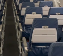 United Bombardier CRJ-200の評価を含むシートマップ。