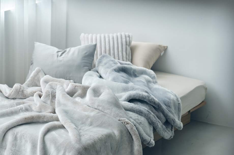 西川 ロイヤルシープトン ムートンシーツ（IJA3005521