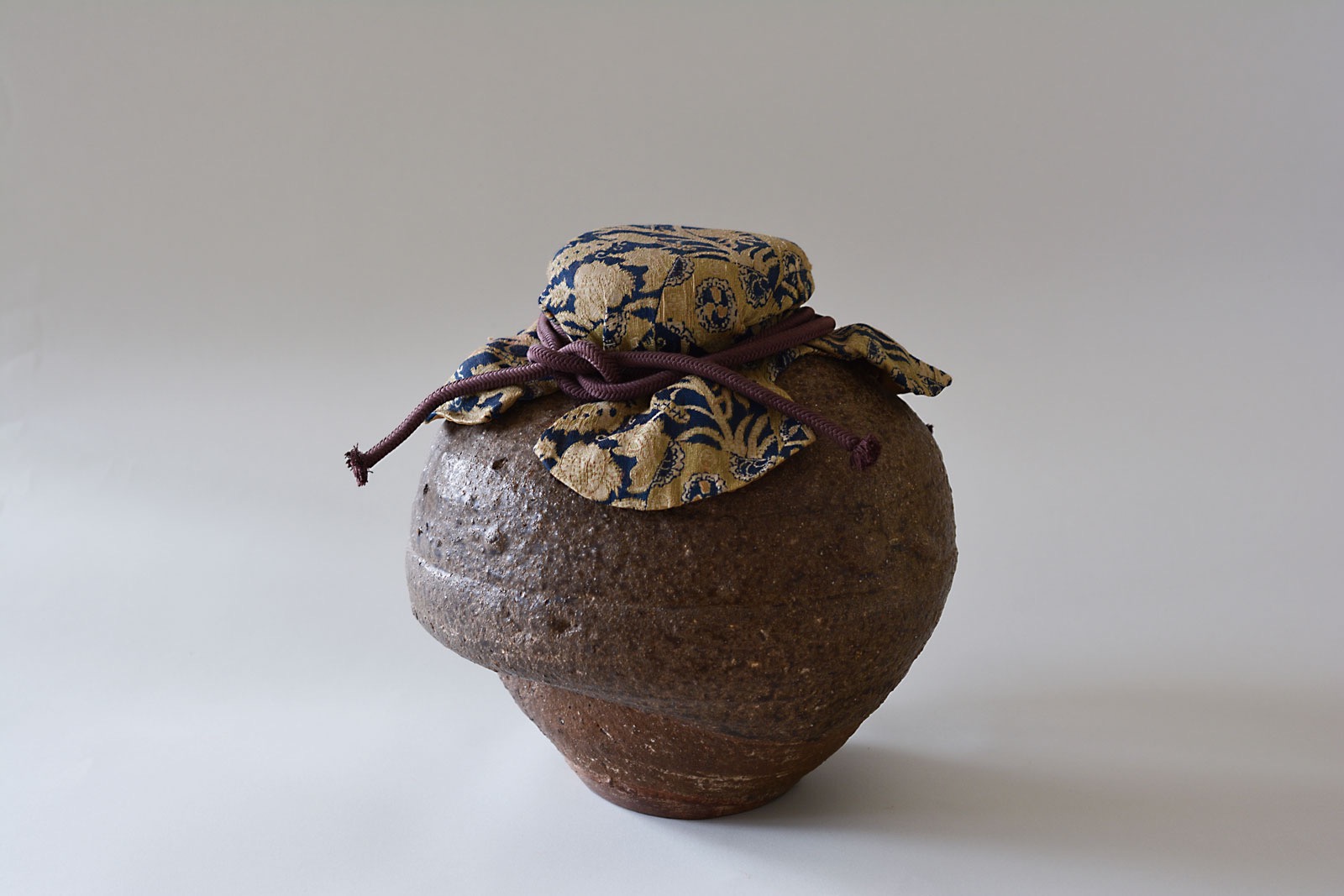 D000026-1950｜呂宋茶壷｜本間美術館所蔵作品データベース｜公益財団