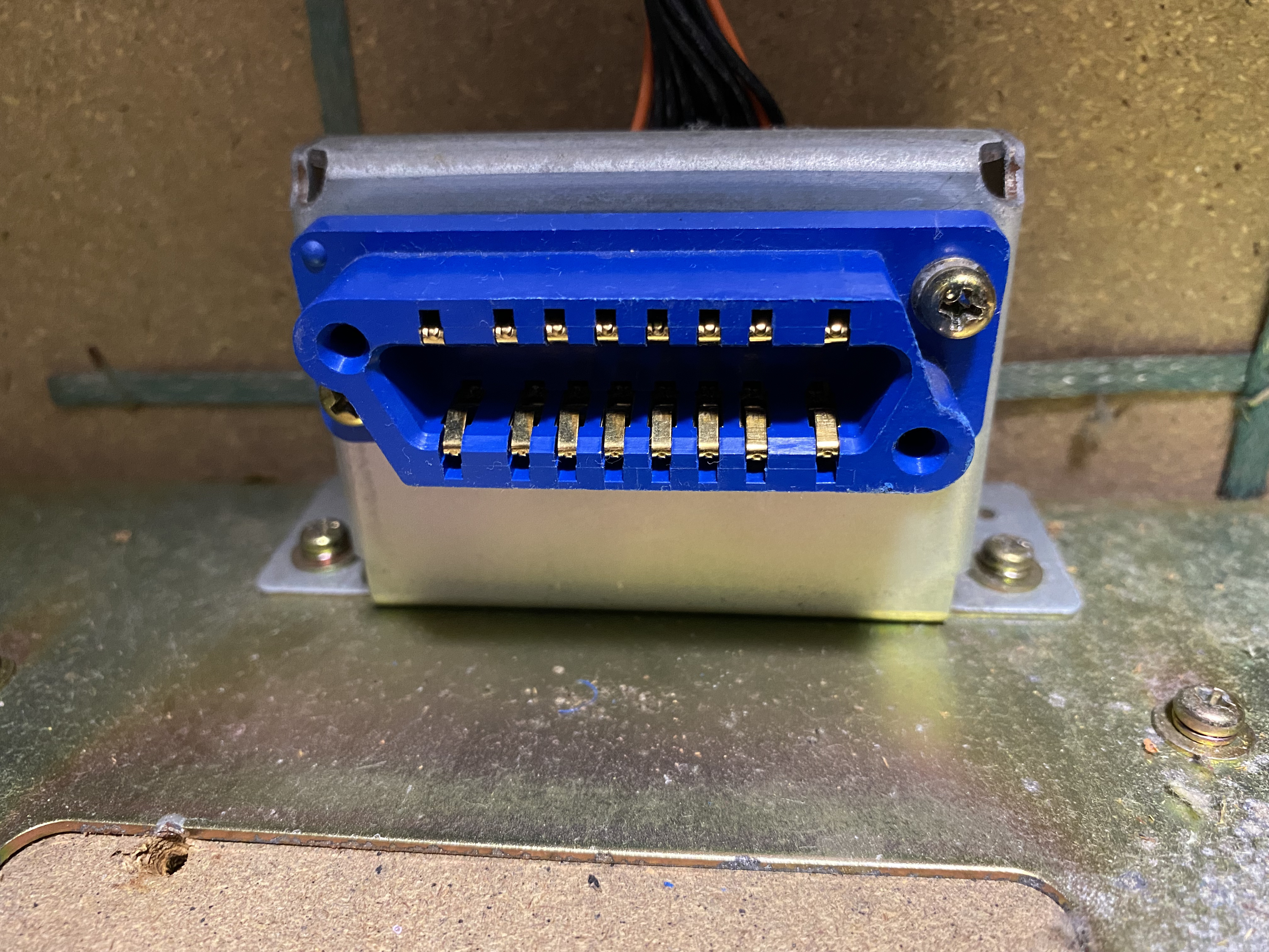 てっく商品 初代ギルティクラウン 5号機 コンバーター 不要機付き 送料