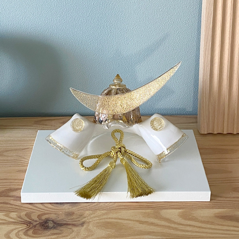 五月人形・兜飾り Glass studio MIGAKI ヴェネチアングラスの節句兜 光