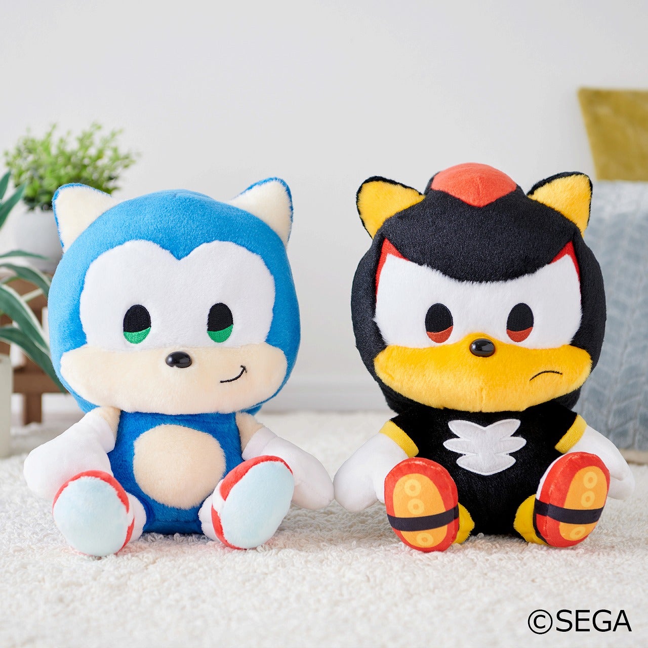 SONIC ＆ FRIENDS ぬいぐるみM シャドウ｜セガ フェイブ トイ製品情報公式