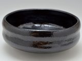 茶道具】 【茶道具】 黒織部 網文 沓形 茶碗 古田織部好文様 *宮地成和*