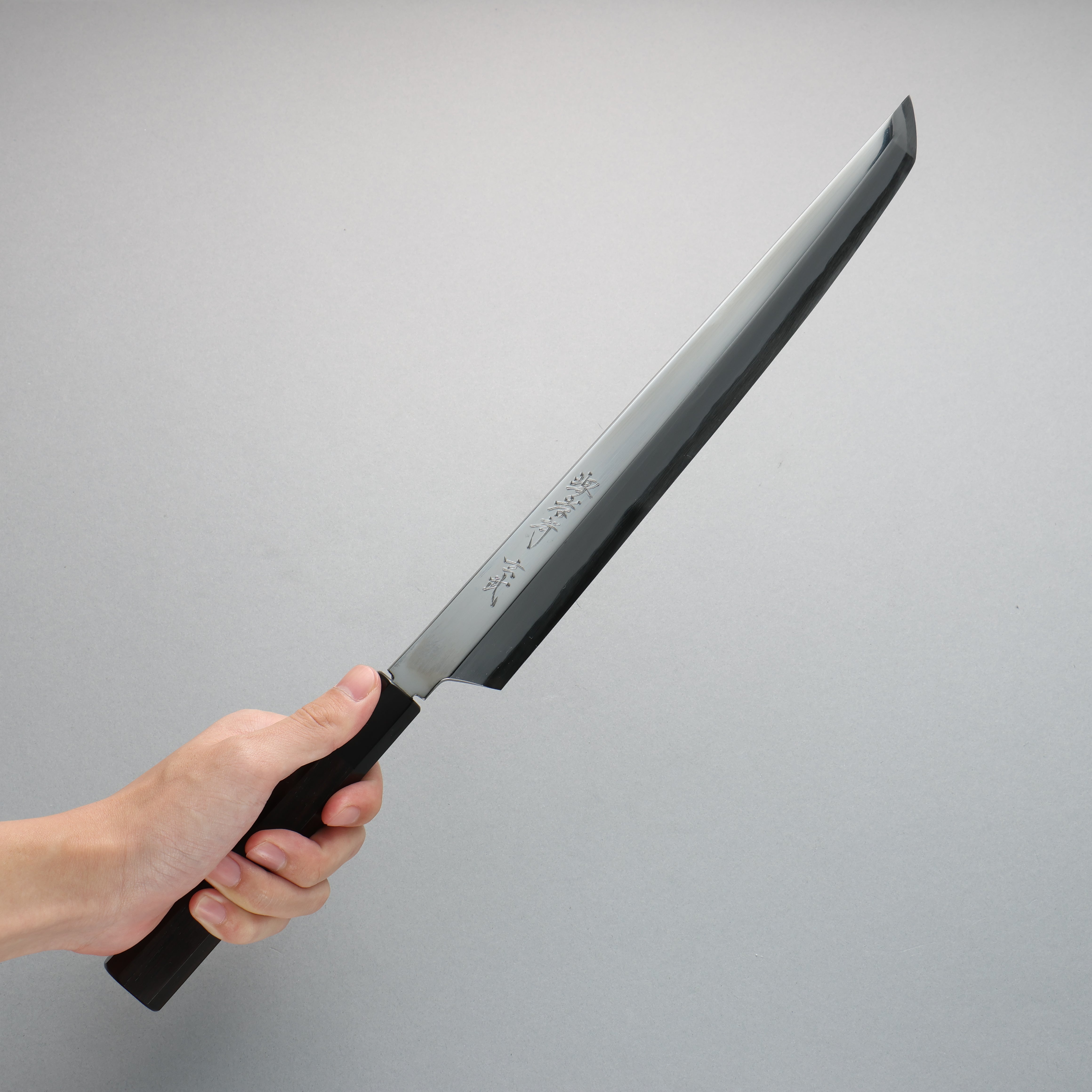 堺 孝行 玄武 青ニ鋼 鏡面仕上げ 先丸柳刃包丁 300mm 黒檀柄 – 清助