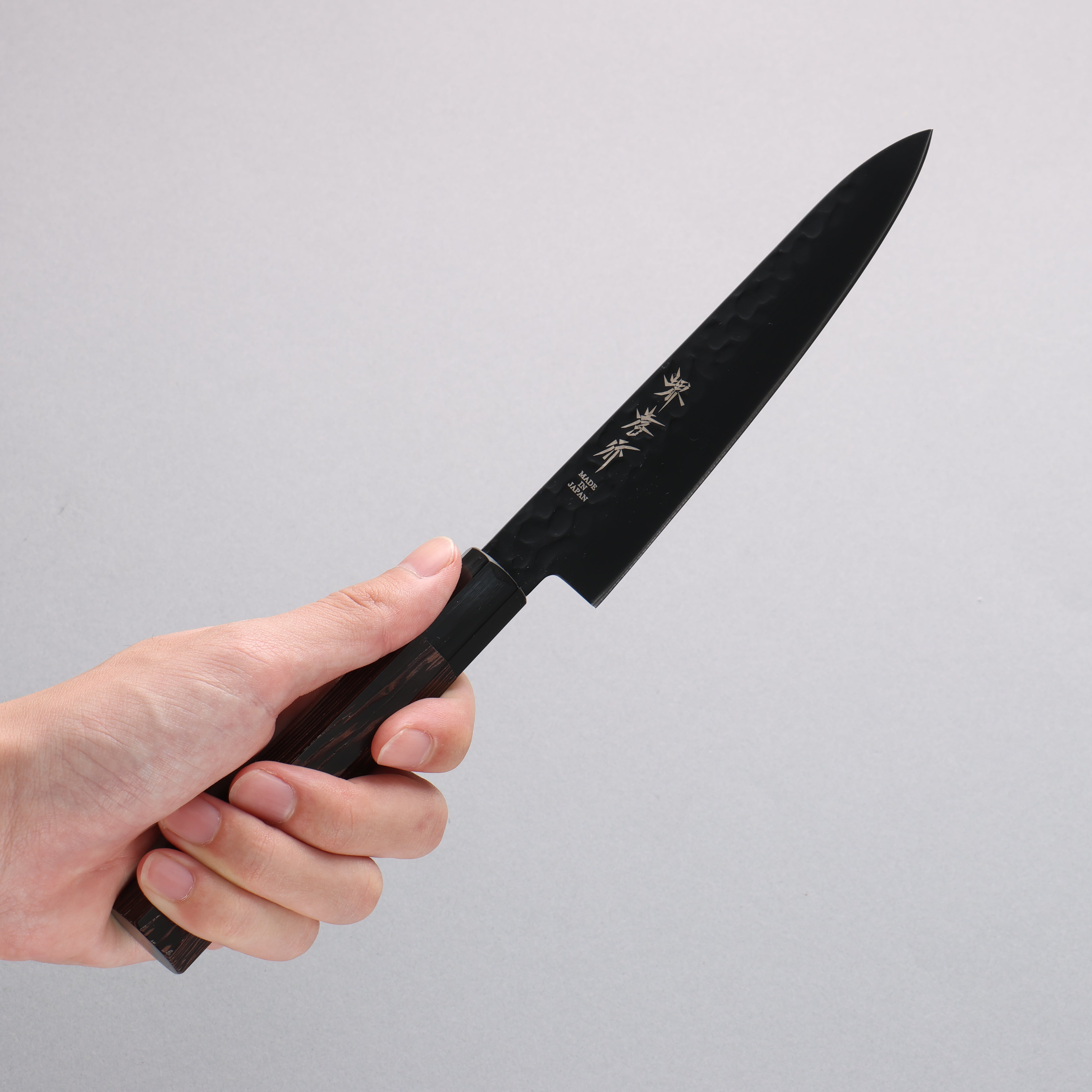 即購OK】堺孝行 黒影 ペティナイフ 150mm VG10 槌目 フッ素加工 堺孝行