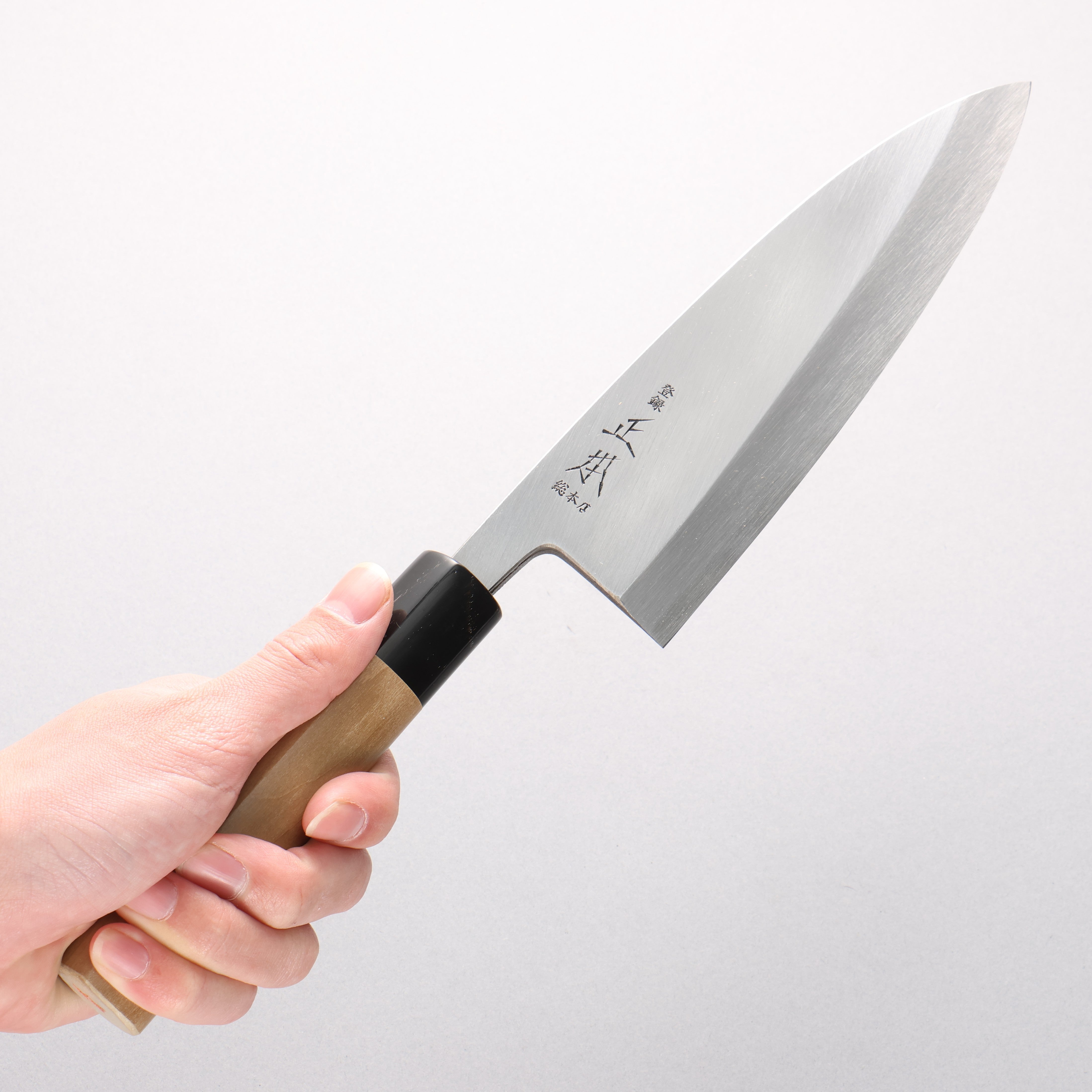 正本総本店 本霞 白ニ鋼 出刃包丁 朴柄 – 清助刃物 Japan