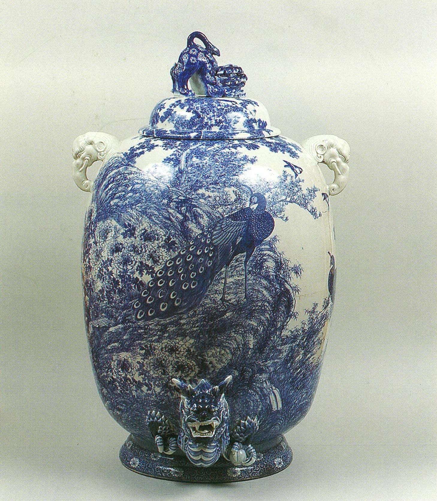 染付花鳥図蓋付大飾壺 – Setopedia