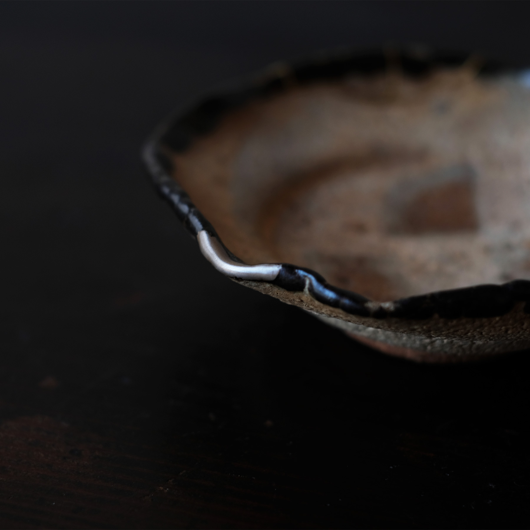 古唐津 絵唐津 岸岳皿屋窯 皮鯨 向付 | 骨董と詩学 Antique & Poetics