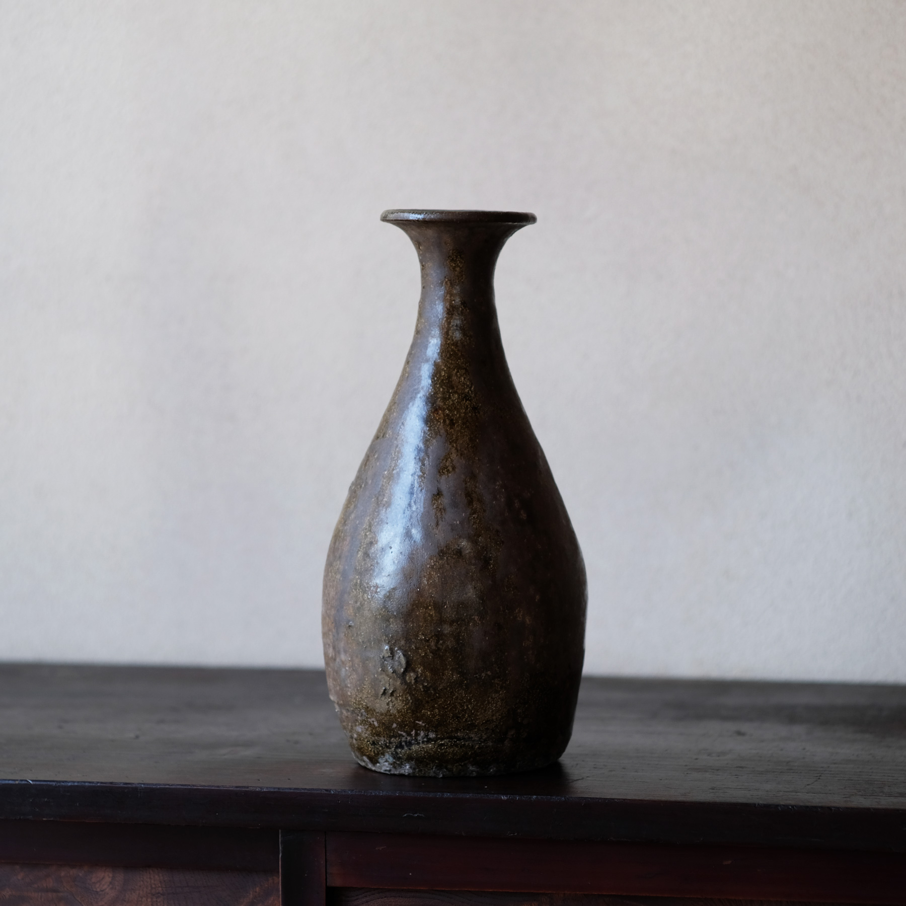 古唐津 藤の川内窯 灰釉瓶 | 骨董と詩学 Antique & Poetics | 蛇韻律