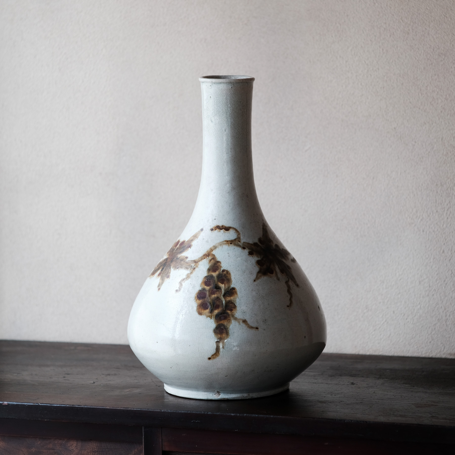 李氏朝鮮 鉄砂葡萄文瓶 | 骨董と詩学 Antique & Poetics | 蛇韻律