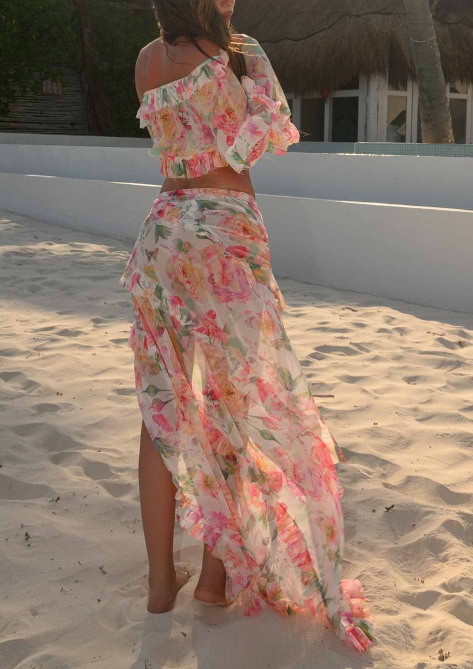 新品未使用】Bibiy ALEXA FLOWER ROMPERS 【公式通販】